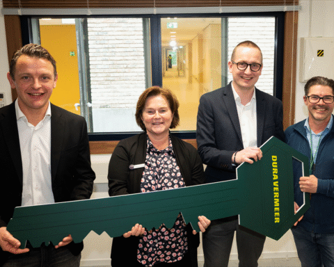 Dura Vermeer oplevert 108 zorgappartementen in Rotterdam IJsselmonde