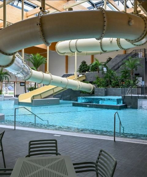 Glijbaan in zwembad De Watergeus in Zoetermeer tijdelijk gesloten na meerdere incidenten