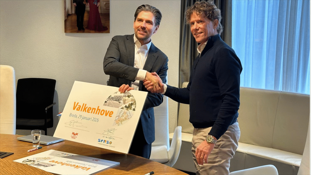 Herontwikkeling van zorgcomplex Valkenhove in Breda met 82 nieuwe woningen en gemeenschappelijke ruimtes