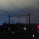 Honderden passagiers op trein in Utrecht van spoor; evacuatie gestart