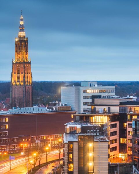 IJswegen blijven gevaarlijk in noordoost Nederland door koufront