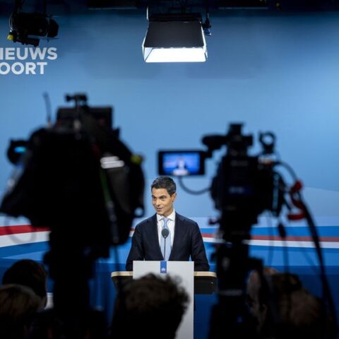 Jetten doet wekelijks aangifte van homohaat en bedreigingen