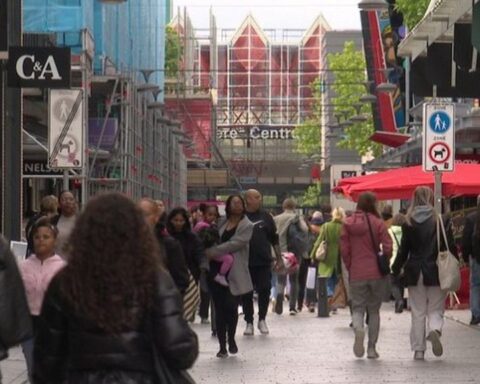 Kritiek op samenscholingsverbod in Almere: Amnesty International noemt maatregel 'zorgelijk'