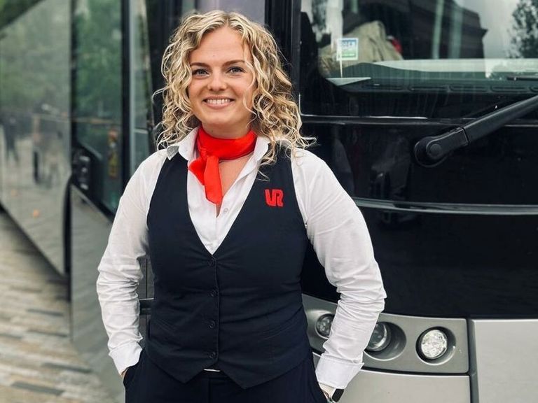 Loodgieter en buschauffeur als influencers: toenemende populariteit van alledaagse beroepen op social media