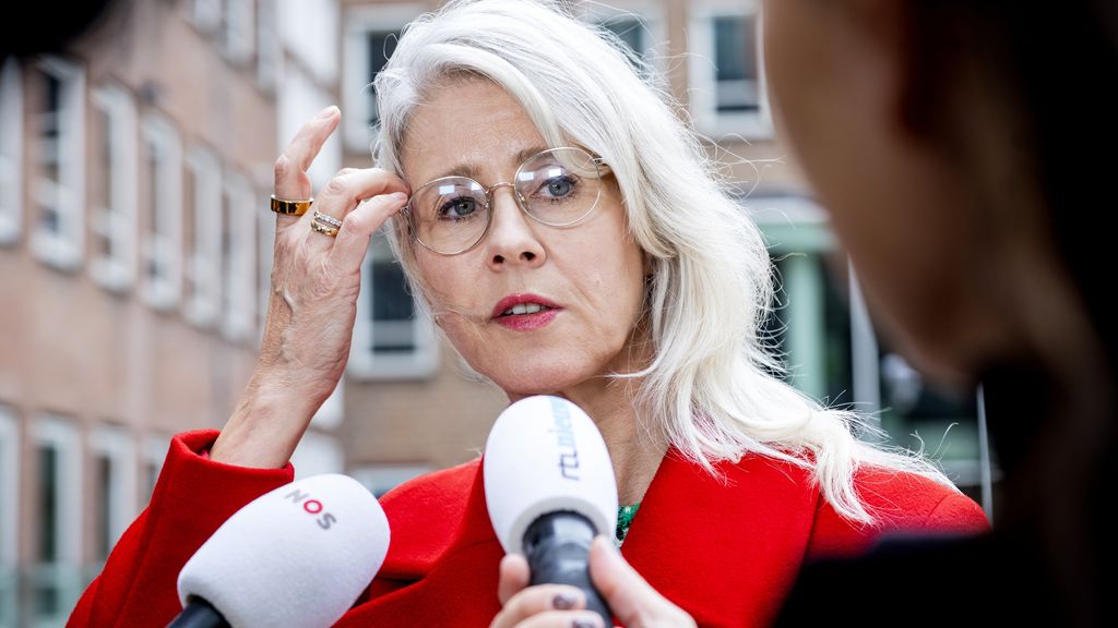 Minister Keijzer weigert asielopvangcijfers te delen ondanks wettelijke verplichting