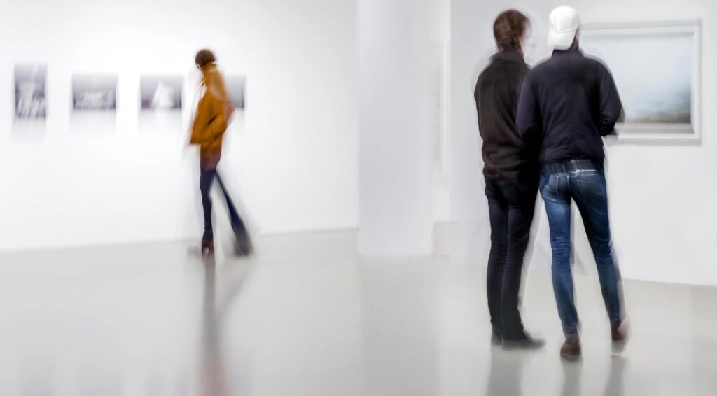 Nederlands Fotomuseum opent opnieuw свои двери в историческом складе Роттердама после ремонта