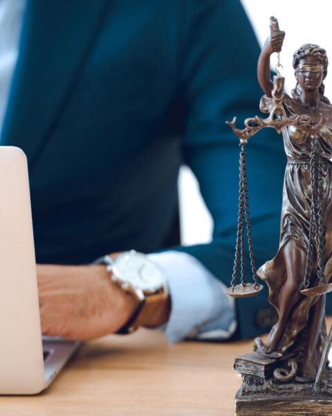 Nederlandse advocaten krijgen waarschuwingen voor het citeren van niet-bestaande zaken met ChatGPT