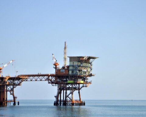 Nederlandse coalitie blokkeert gasboringen in Waddenzee en investeert 14 miljard euro in kernenergie