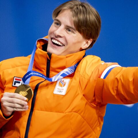 Nederlandse mannen winnen eerste Olympische goud in estafette shorttrack op Winterspelen in Milaan