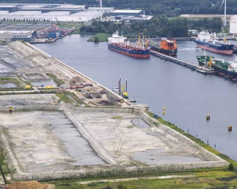 Nieuwe terminal voor Mibau Stema in haven Amsterdam versterkt productiecapaciteit voor bouwgrondstoffen