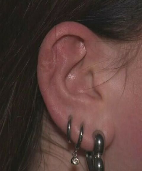 Piercingshop in Coevorden sluit na tientallen meldingen van ontstekingen aan het oor