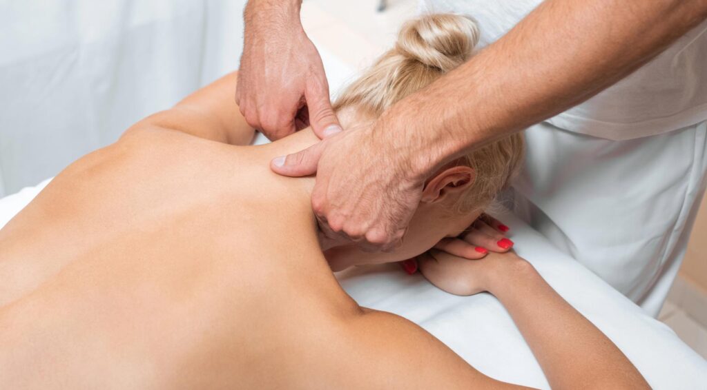 Rechters: Masseur raakte borsten van cliënt aan, maar had geen seksuele opzet