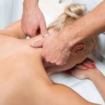 Rechters: Masseur raakte borsten van cliënt aan, maar had geen seksuele opzet