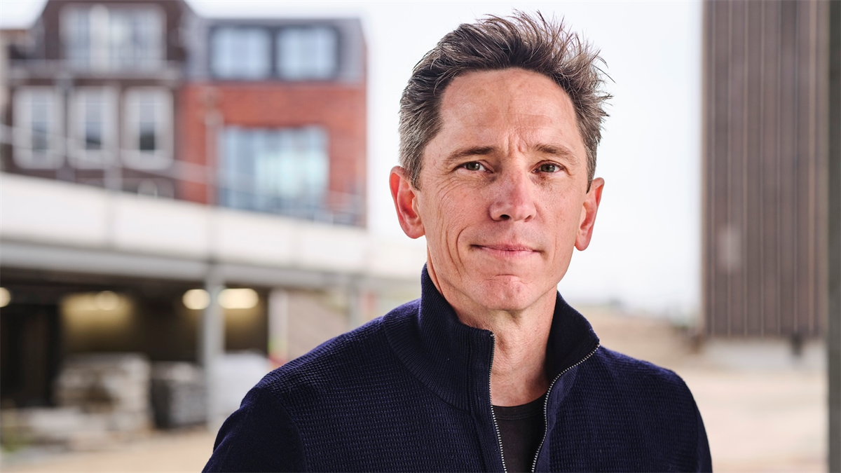 Rijksbouwmeester pleit voor woningsplitsing in plaats van nieuwbouw voor snelle woonoplossingen