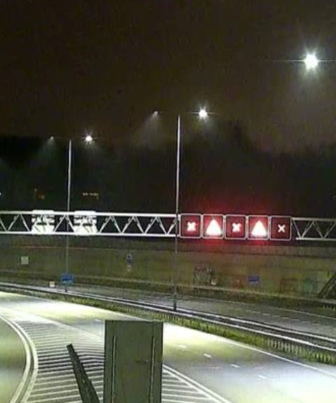 Rottemerentunnel op A16 Rotterdam afgesloten door technische storing in beide richtingen
