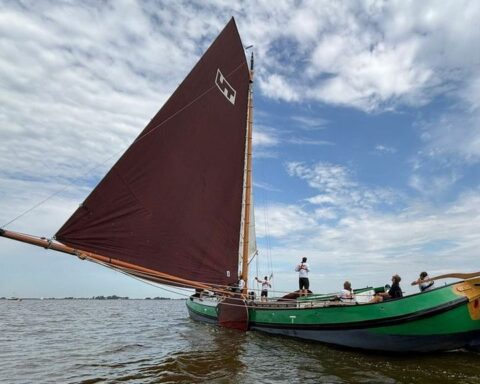 Skûtsje Ut en Thús uitgesloten van deelname aan IFKS na onregelmatige restauratie
