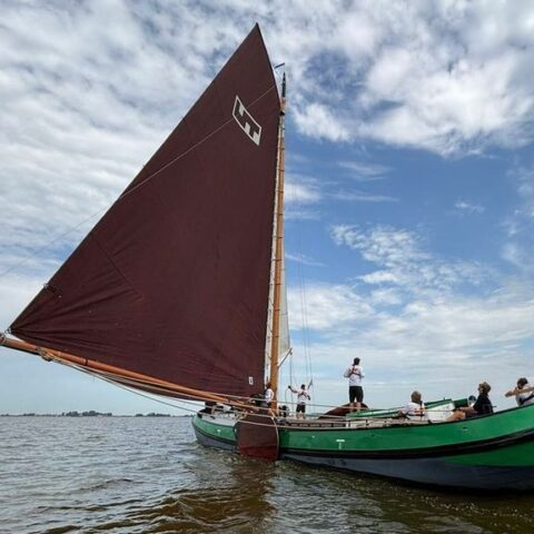 Skûtsje Ut en Thús uitgesloten van deelname aan IFKS na onregelmatige restauratie