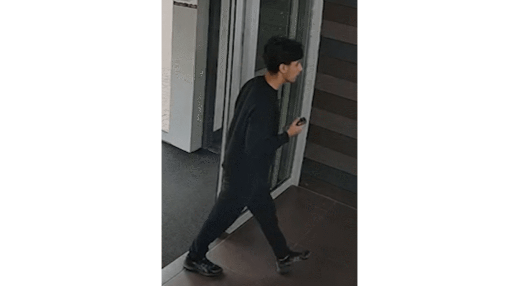 Tiener doet zich voor als politieagent en steelt rollator van 90-jarige vrouw in Breda