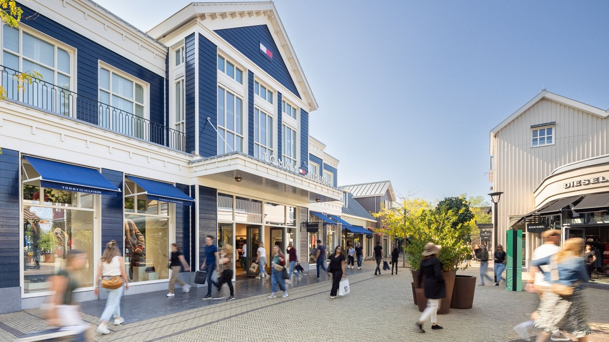 VIA Outlets boekt omzetrecord van € 1,52 miljard met sterke groei en uitbreidingsplannen