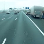 Video van gewelddadige drugsoverval op A1 nabij Muiden: vrachtwagenchauffeur mishandeld en drugs gestolen