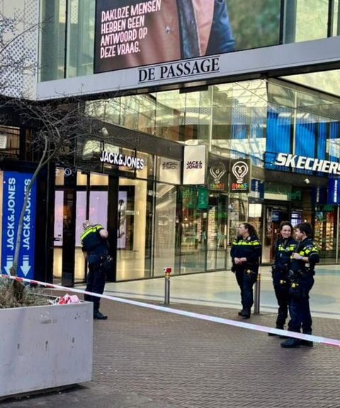 Winkelpassage in Den Haag tijdelijk ontruimd na klachten over vreemde lucht