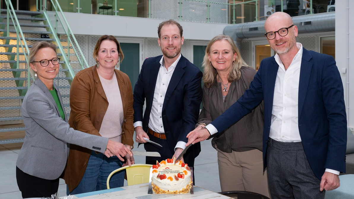 Woningcorporaties Gooi en Vechtstreek verlengen samenwerking voor vijf jaar