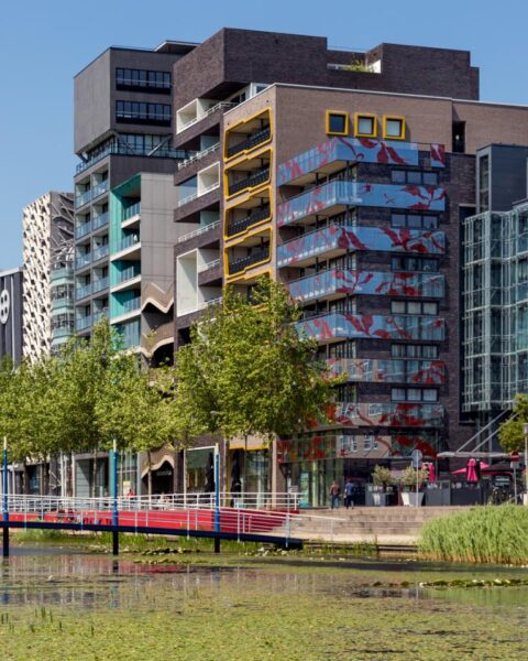 Woningwaarden in Nederland stijgen naar €3.320 per m2; grootste stijging buiten Randstad