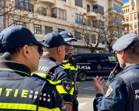 17 Nederlanders gearresteerd in Valencia voor vuurwerkbommen tijdens Fallas-festival