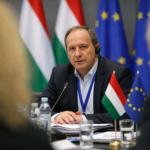 Ex-Poetin-tolk leidt OVSE-waarnemingsmissie Hongaarse verkiezingen, banden met Kremlin zorgen voor controverse