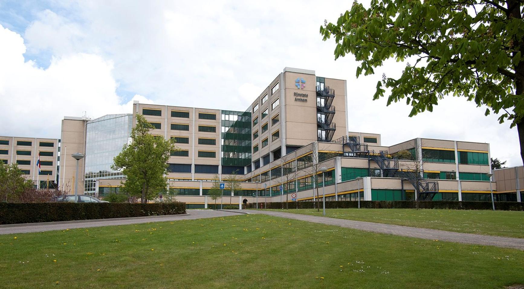 Arnhem gynaecoloog gebruikte in het geheim eigen sperma om minstens 16 kinderen te verwekken