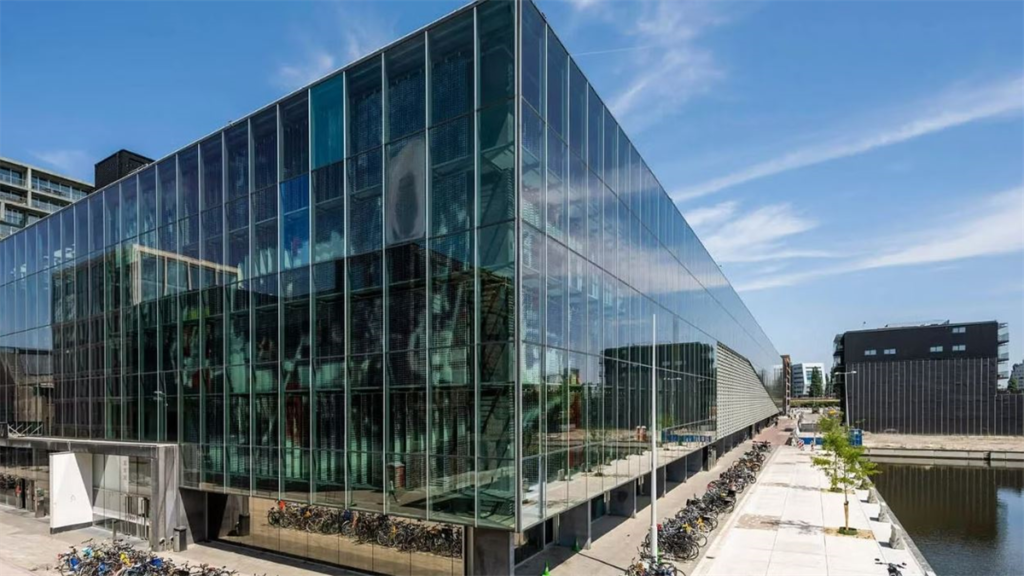 Aroundtown verbetert duurzaamheidsprestaties met hercertificering in Rotterdam