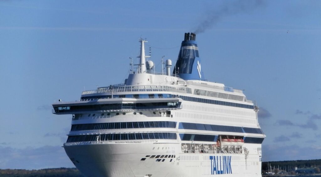 Artsen waarschuwen dat kinderen op asielschip in Rotterdam risico lopen op blijvende ontwikkelingsschade