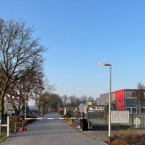 Azc Hardenberg blijft open, COA krijgt vanaf woensdag dwangsom van 55.000 euro per dag