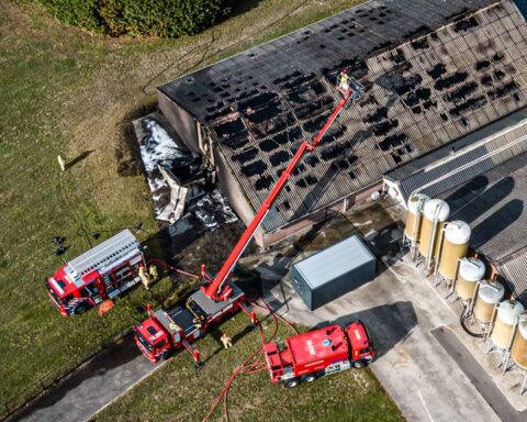 Bijna wekelijks stalbrand, overheid lanceert campagne voor boeren