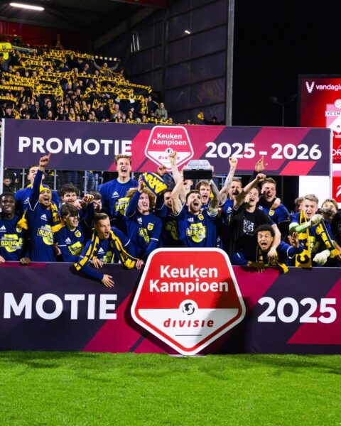 Cambuur verzekert promotie naar de Eredivisie met 4-2 zege op Emmen