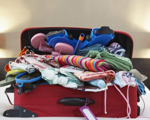 Duizenden Nederlanders stranden in Azië door aanhoudende oorlog in het Midden-Oosten