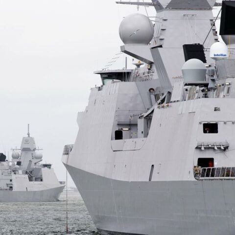 Frankrijk vraagt ondersteuning aan Nederlands marineschip