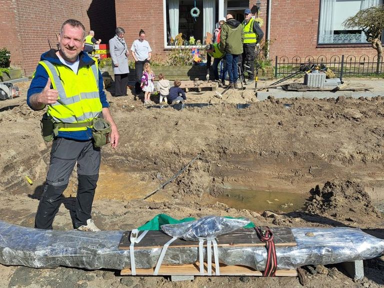 Graafwerk onthult eeuwenoud schip in Wijk bij Duurstede