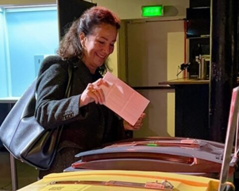 GroenLinks-PvdA grootste partij in Rotterdam en Utrecht; Richard de Mos wint in Den Haag