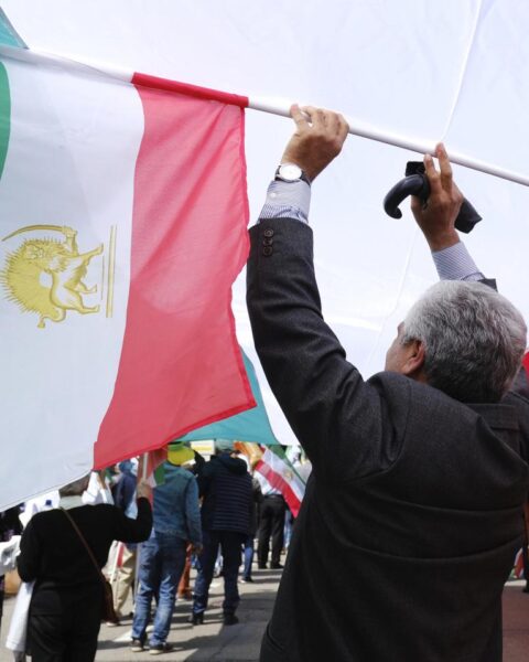 Groepen van de Nederlandse Iraanse gemeenschap vragen om meer bescherming na politie-in shooting in Schoonhoven