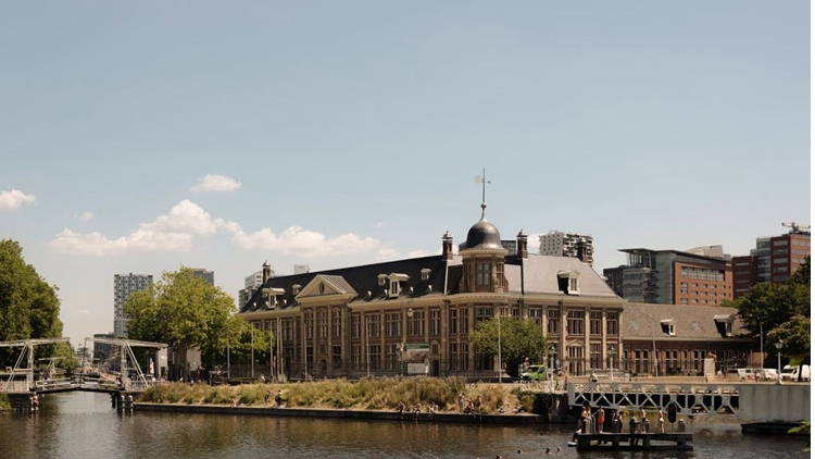Heropening van het monumentale Muntgebouw in Utrecht met nieuwe huurders en moderne faciliteiten