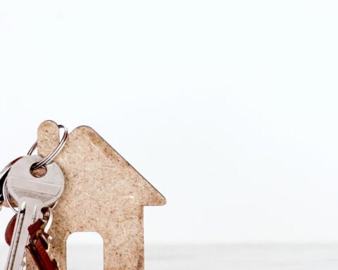 Hypotheekrentes stijgen opnieuw, kopers van hun eerste huis geconfronteerd met hogere kosten