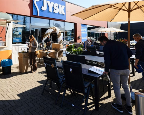 Jysk neemt vijf winkels van Leen Bakker over in Nederland en versterkt aanwezigheid