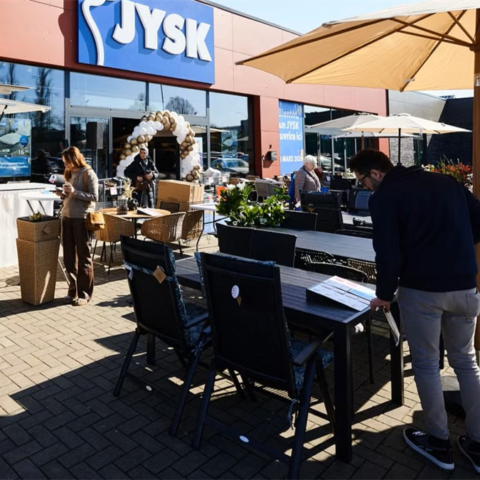 Jysk neemt vijf winkels van Leen Bakker over in Nederland en versterkt aanwezigheid