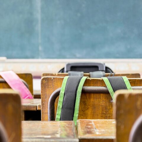 Klimaatactivisten blokkeren toegang tot meerdere middelbare scholen in Amsterdam