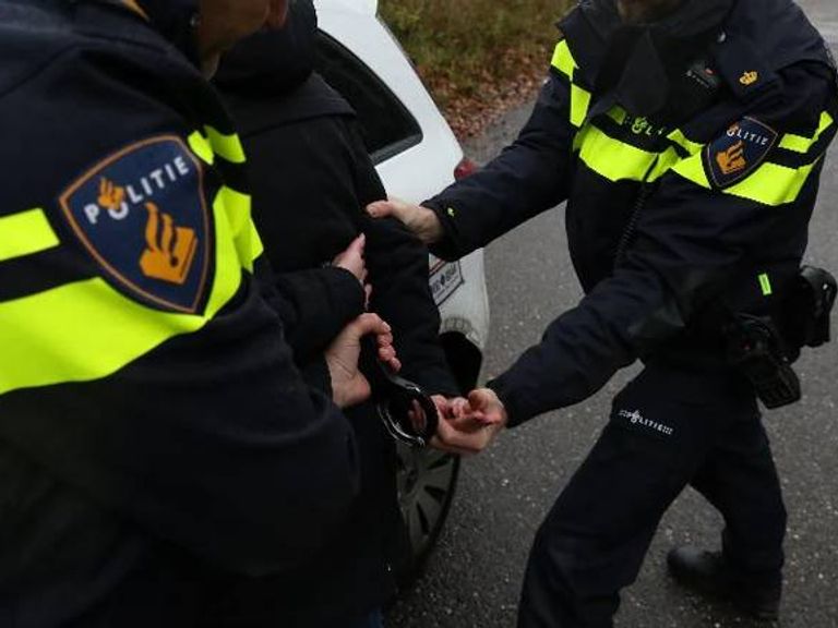 Man (27) ernstig mishandeld tijdens vrijgezellenfeest in Tilburg, verdachte aangehouden