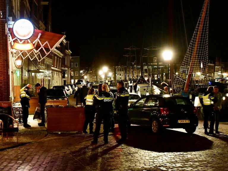 Man (29) dodelijk gestoken tijdens massale vechtpartij in Hoorn