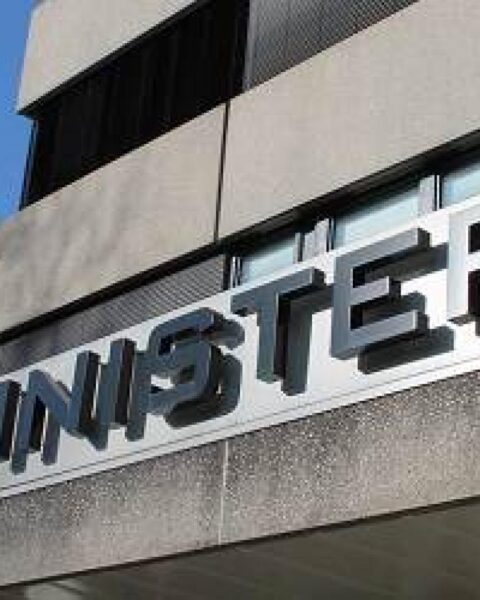 Medewerker van het Openbaar Ministerie en partner aangehouden in drugsonderzoek