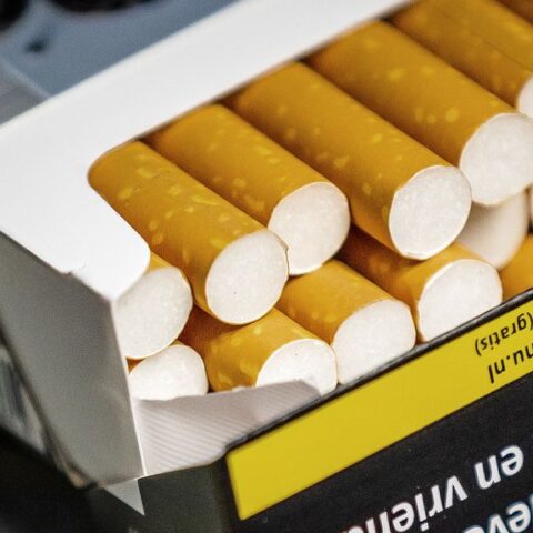 Meer dan 100.000 illegale sigaretten ontdekt in supermarkt in Den Haag