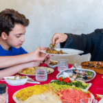 Meer werknemers kunnen vrij nemen voor Eid Al-Fitr door nieuwe arbeidsovereenkomsten